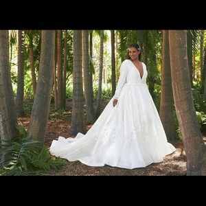 Pronovias “Brown” wedding dress